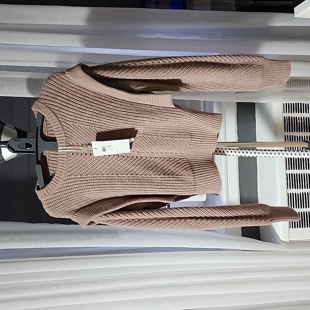 Imperial cropped sweater size S.
